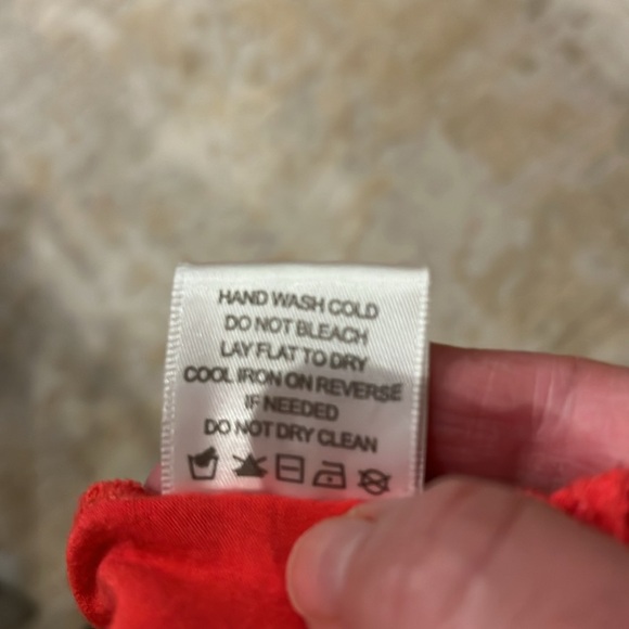 Like new Charlotte Russe sequin tank top with stretch in Coral color- Medium - Picture 5 of 5